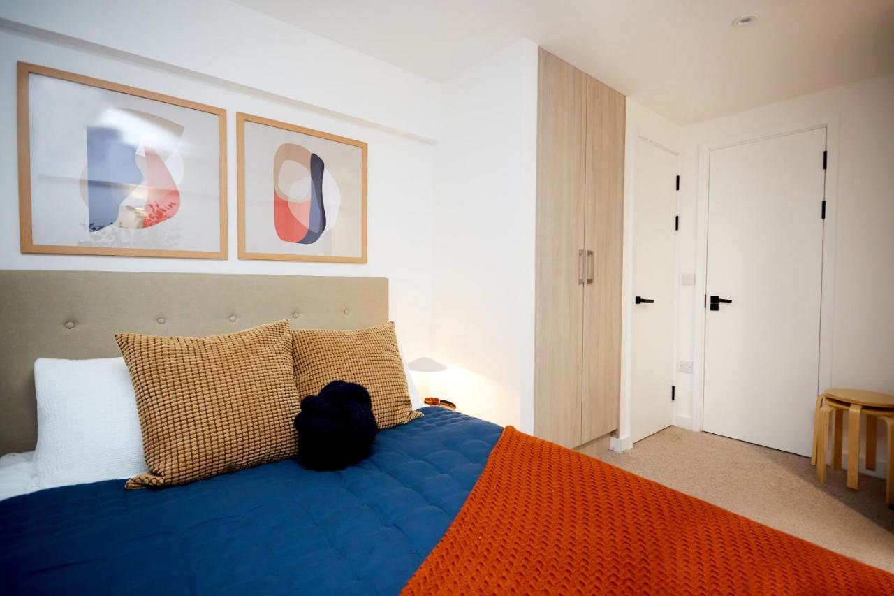 Luxury New Built Split-Level Flat With Rooftop Gardens Access แมนเชสเตอร์ ภายนอก รูปภาพ
